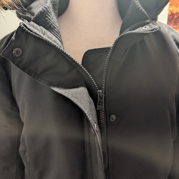 Beaver Canoe Roots Long Coat Women's L Hooded Quilted Lining Pockets Black - Picture 7 of 14